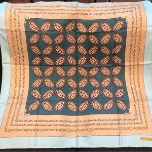 Cartier Must Line Chain Pattern Silk Scarf 😍🔥🔥